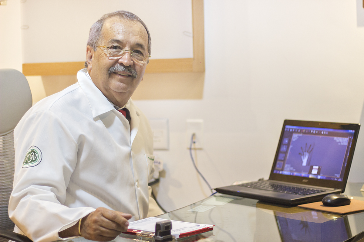 Dr. Salvador Luiggi Oliveira